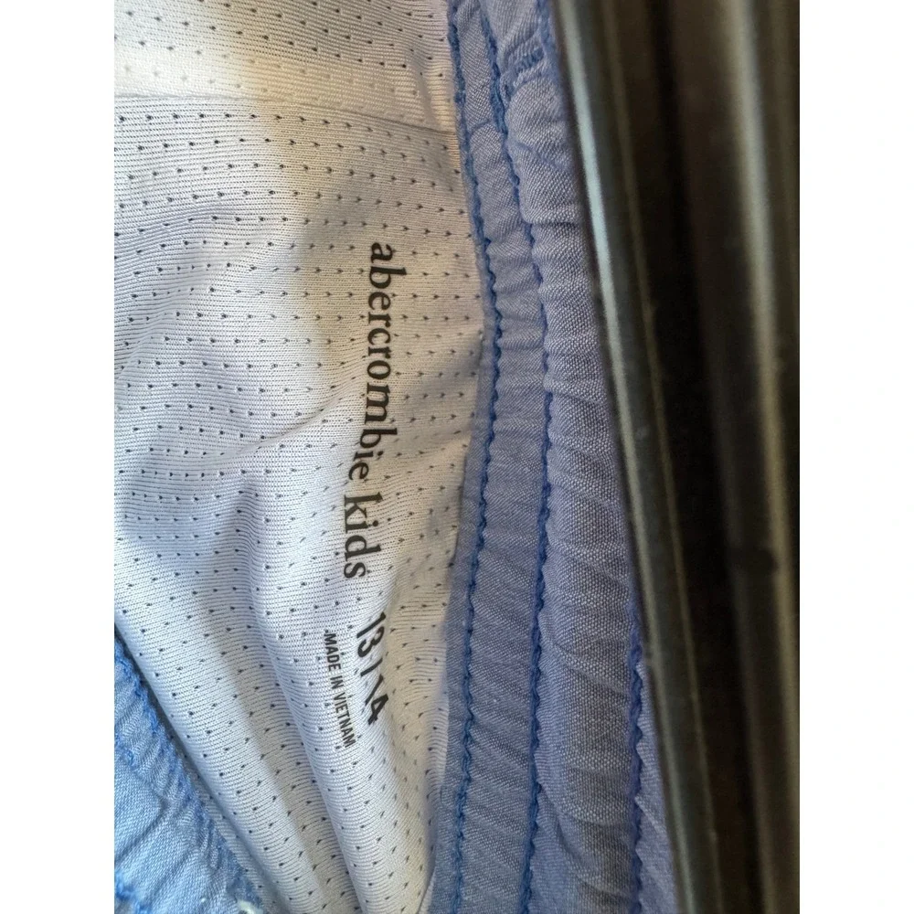 Abercrombie Kids Swim Trunks Boys 13/14 Light Blue Mesh Lined Drawstring shorts